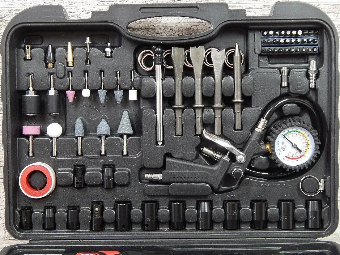 ZESTAW NARZĘDZI PNEUMATYCZNYCH 57 EL DO KOMPRESORA Z AKCESORIA AEROPRO Kod producenta RP7857